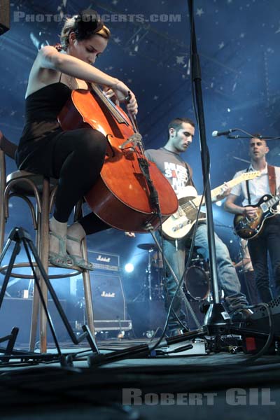 ASAF AVIDAN AND THE MOJOS - 2011-06-26 - PARIS - Hippodrome de Longchamp - 